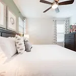 Encore Resort 5 Bedroom Vacation Home With Pool