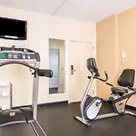 Quality Inn & Suites Near The Theme Parks