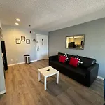 Apartment Very Close To Disney!