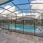 Incredible New 5Bd Home All Suites With Pool And Bbq Grill