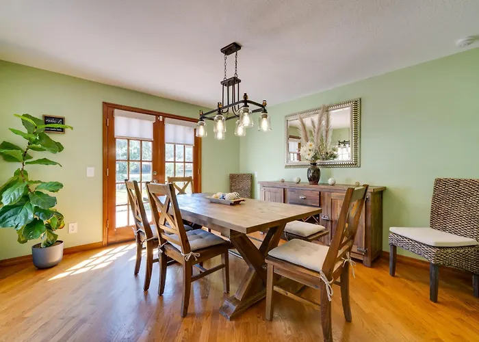 Spacious Apopka Escape With 1-Acre Backyard And Gym