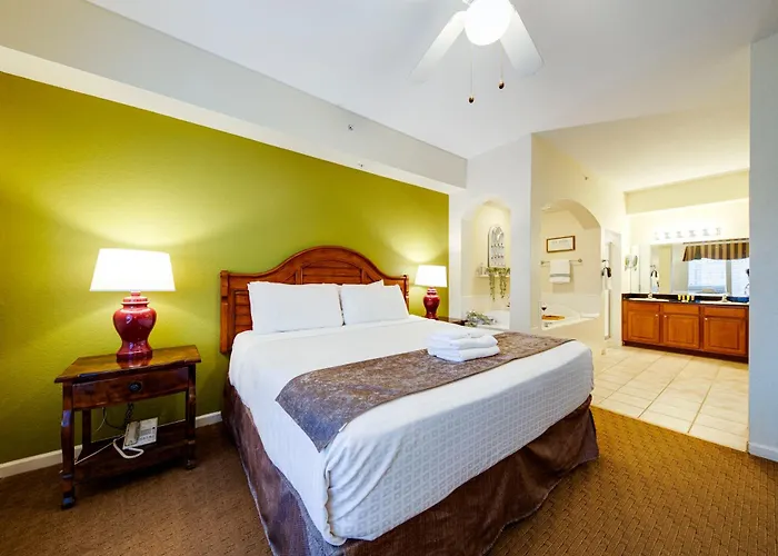 Elegant Condo Retreat Near Disney