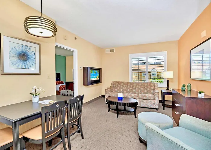 Suite Queen Bed Near To Disney With Pool & Hot Tub