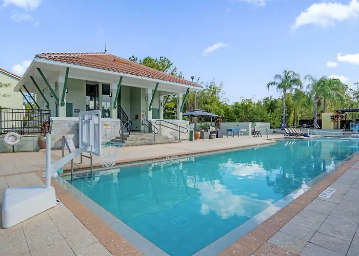 Luxury Townhome - 5 Minutes To Disney