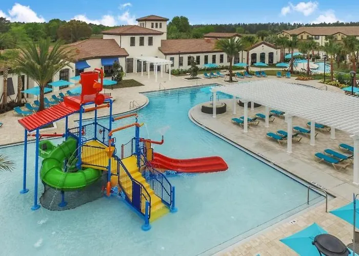 9 Bedroom Vacation Home In Windsor At Westside