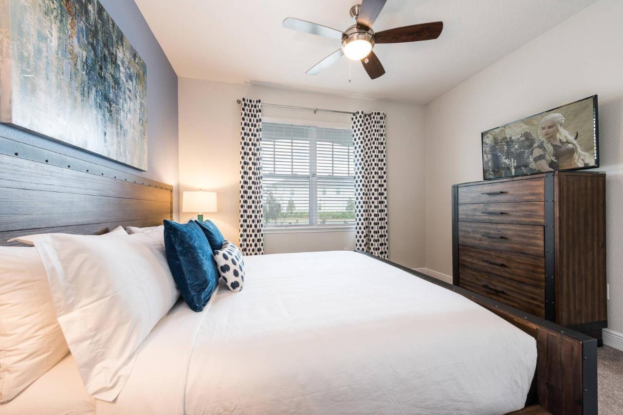 Encore 5 Bedroom Vacation With Pool *