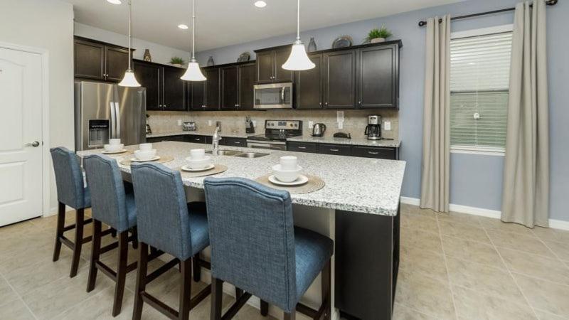 Holiday home Stunning 8 Bedroom 6 Bath Pool At Windsor At Westside
