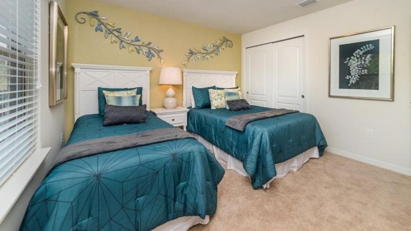 Holiday home Stunning 8 Bedroom 6 Bath Pool At Windsor At Westside