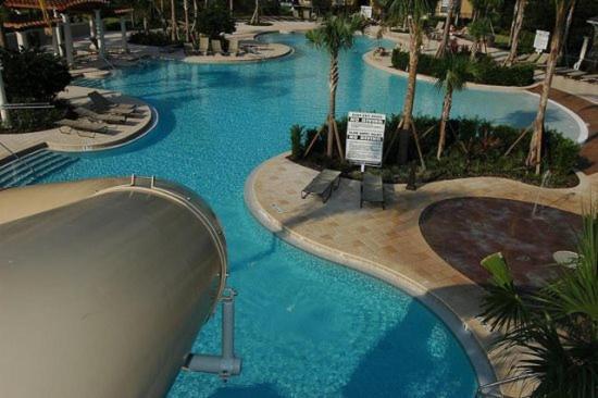Lovely 4 Bed 4 Bath Pool In Windsor Hills Holiday home