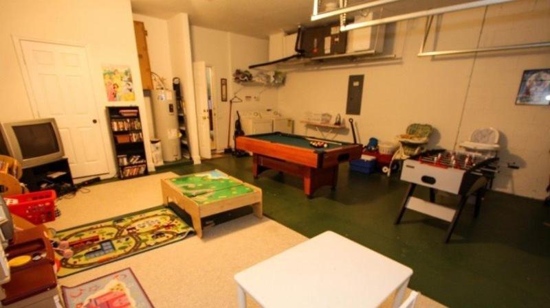 Lovely 4 Bed 4 Bath Pool In Windsor Hills