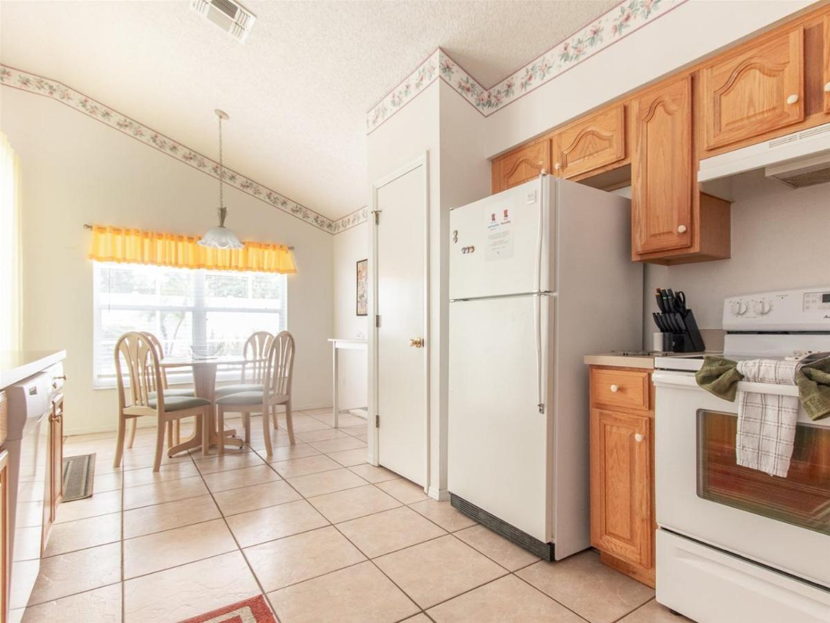 Florida Dream Homes: Poolside Paradise With Game Holiday home Orlando