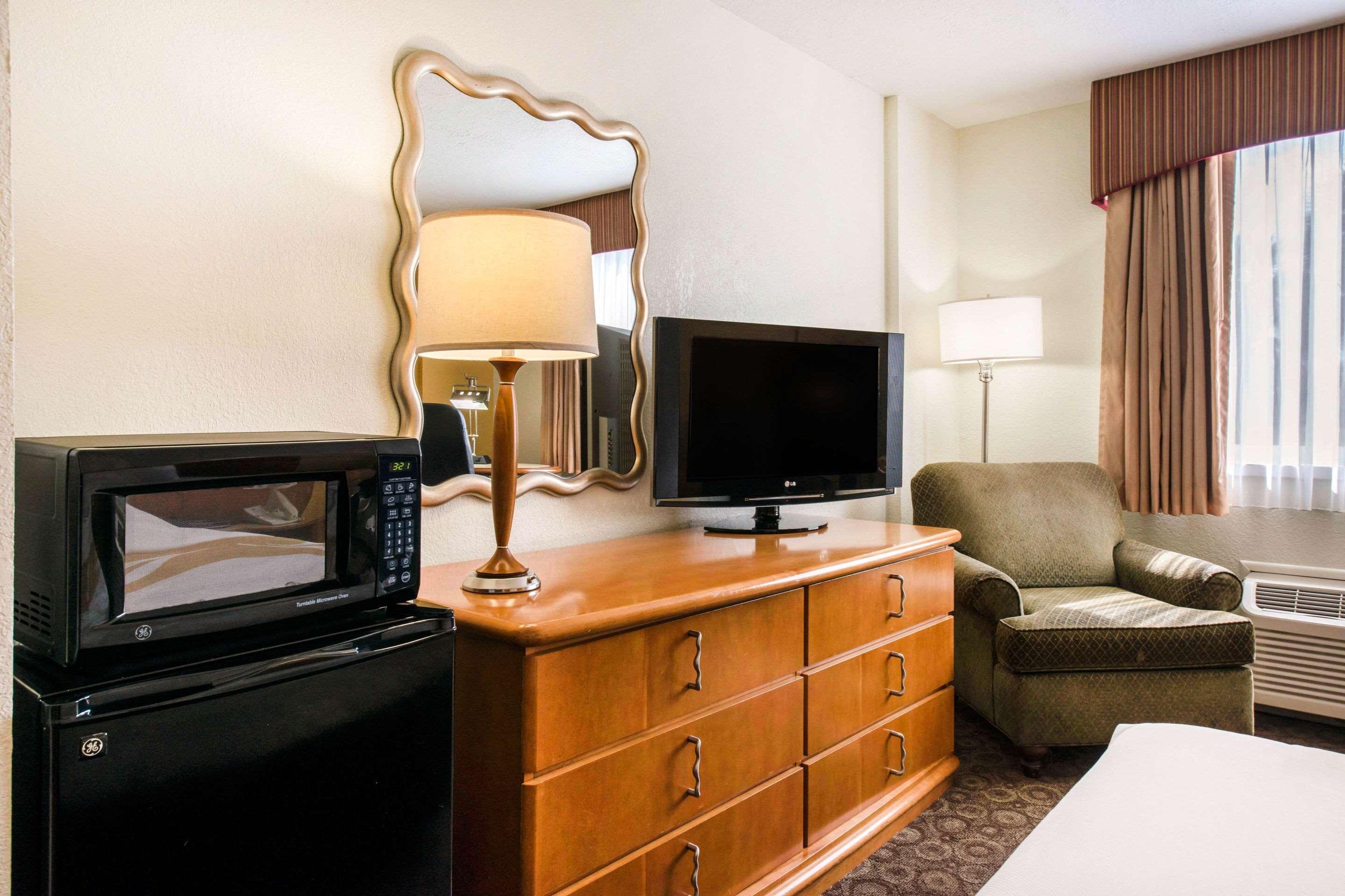 Quality & Near The Theme Parks Hotel 3*