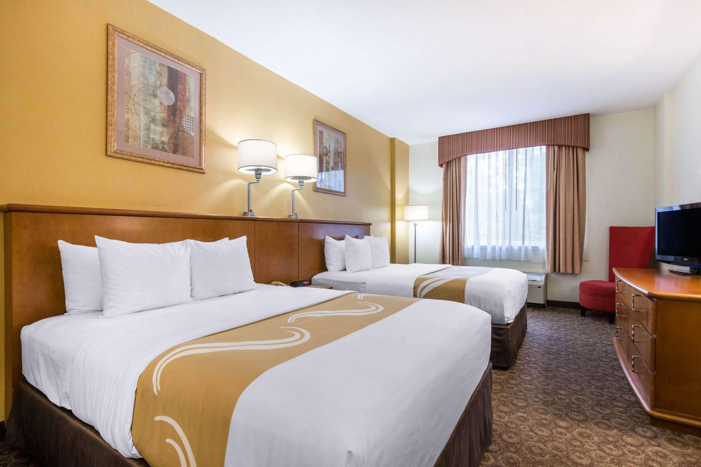Hotel Quality & Near The Theme Parks Orlando