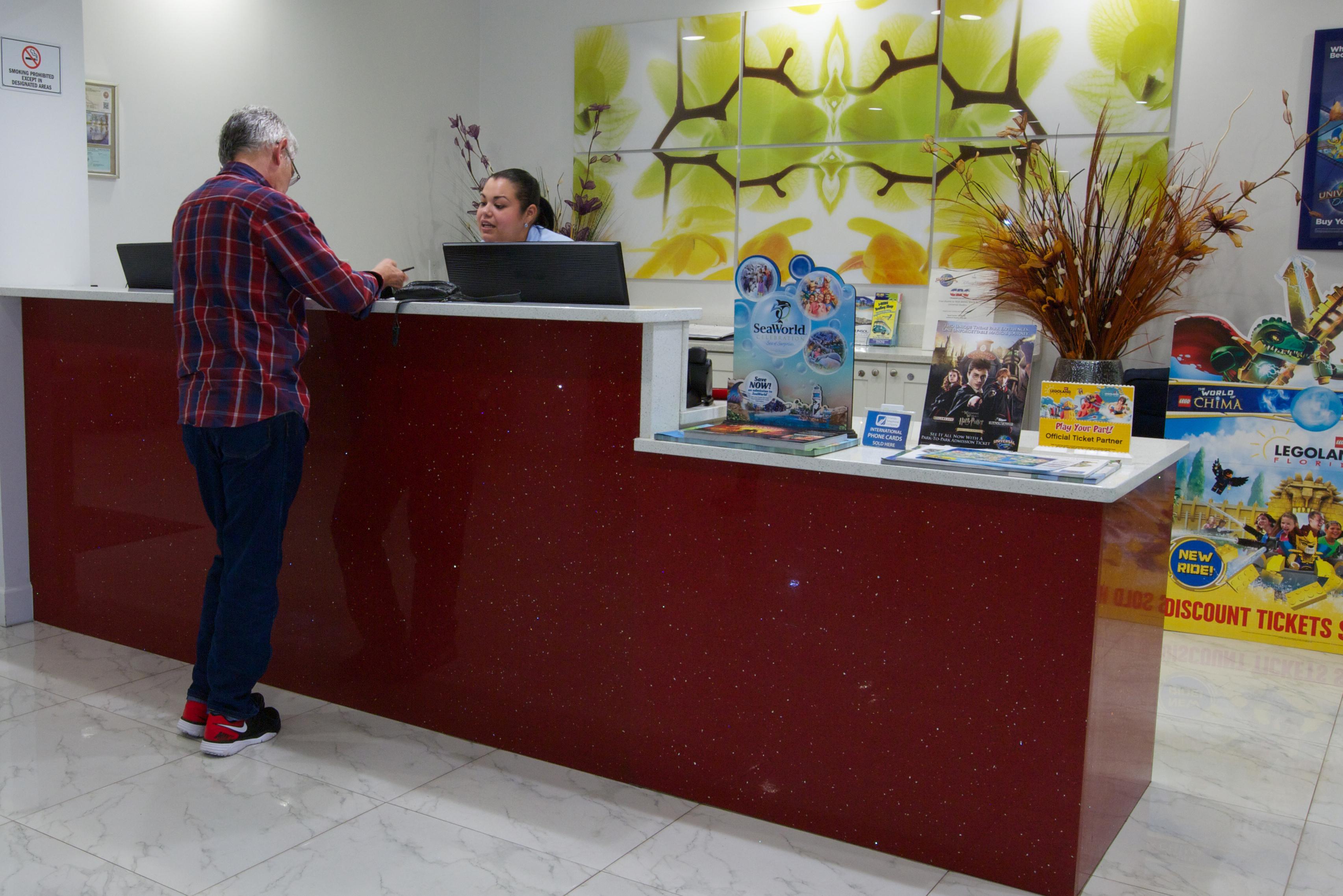 Surestay By Western International Drive Hotel 3*