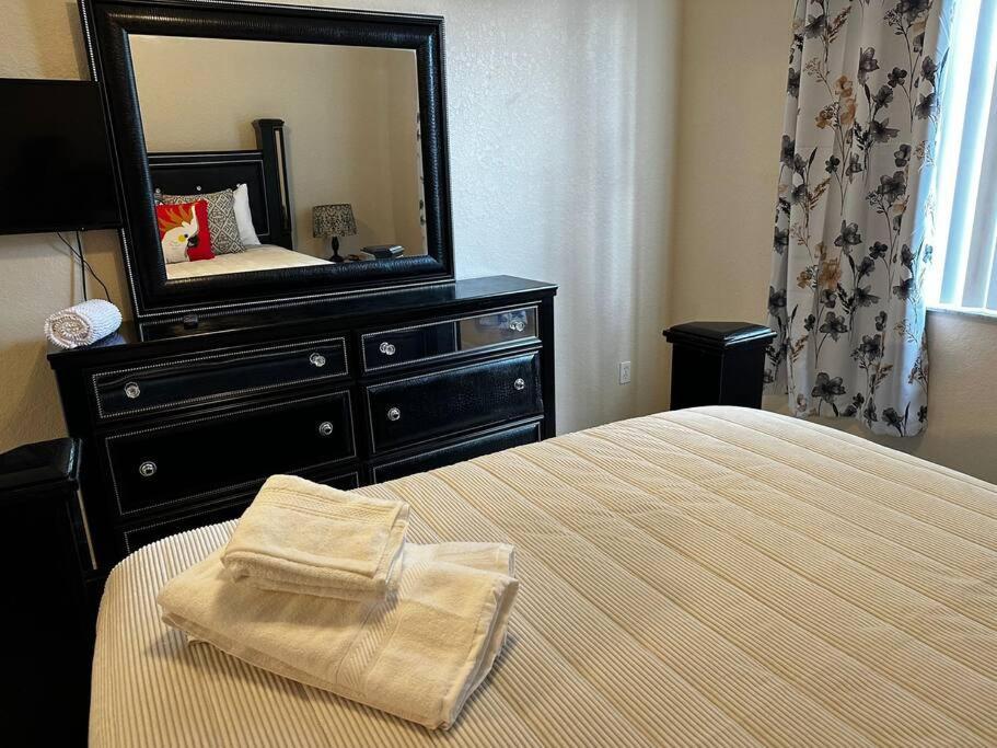Regal Oaks Mins To Disney Holiday home