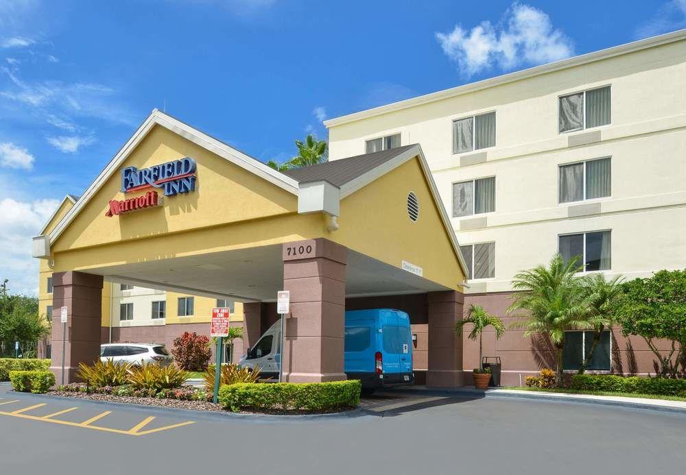 Hotel Fairfield Airport
