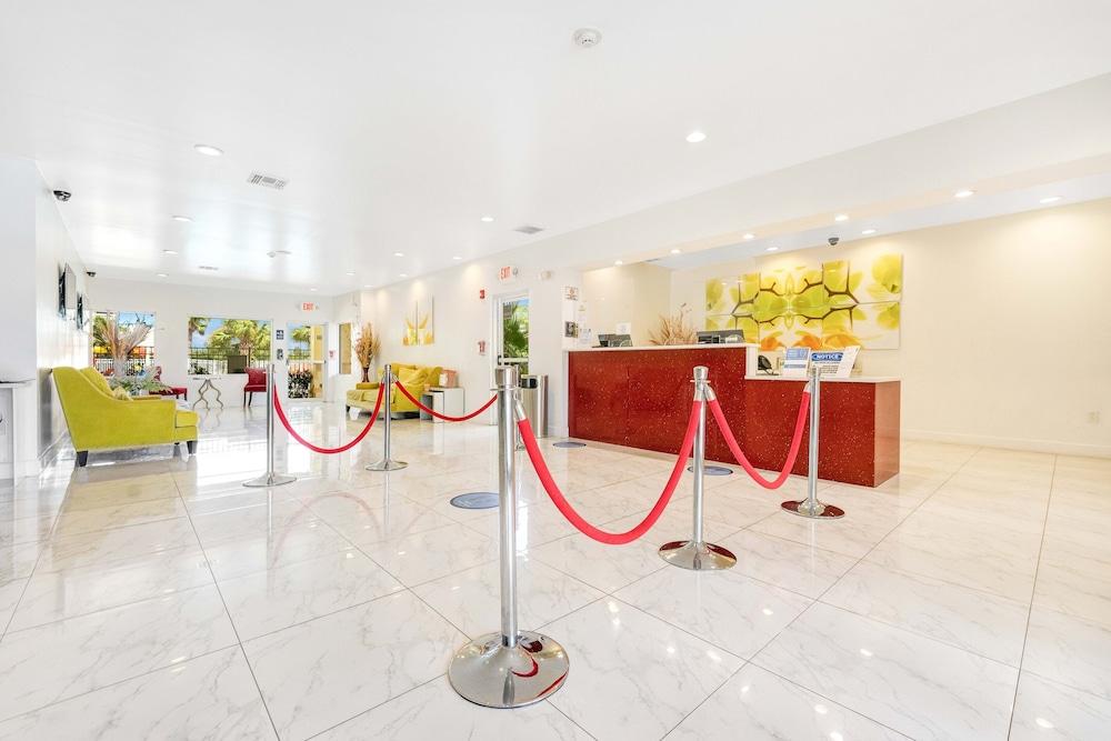 Surestay By Western International Drive