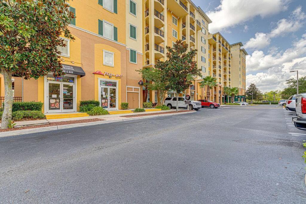 Elegant Retreat Near Disney *