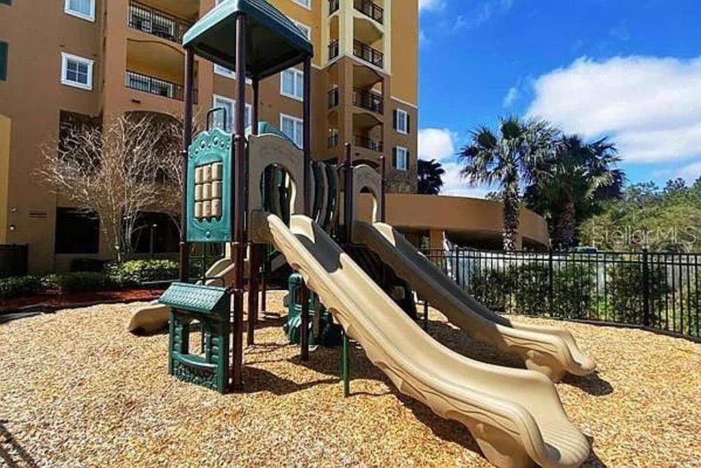 Elegant Retreat Near Disney Apartment *