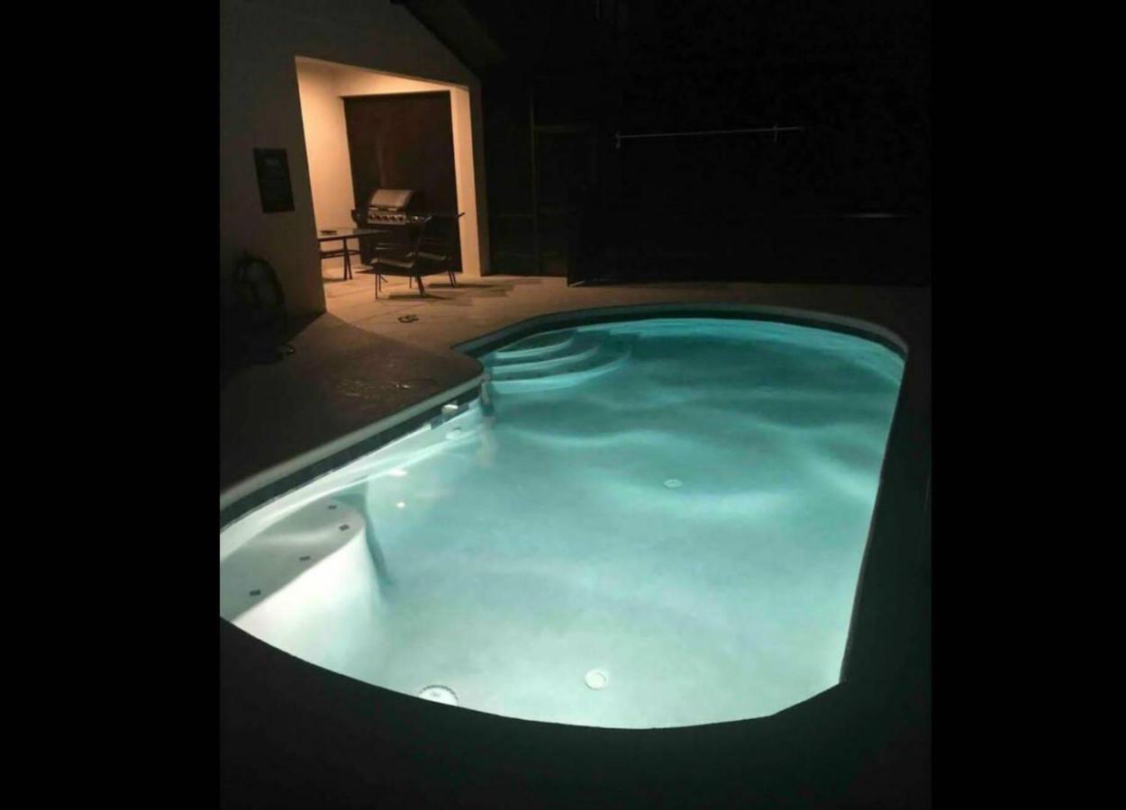 3860 - Wonderful And Modern House With Pool Close Holiday home