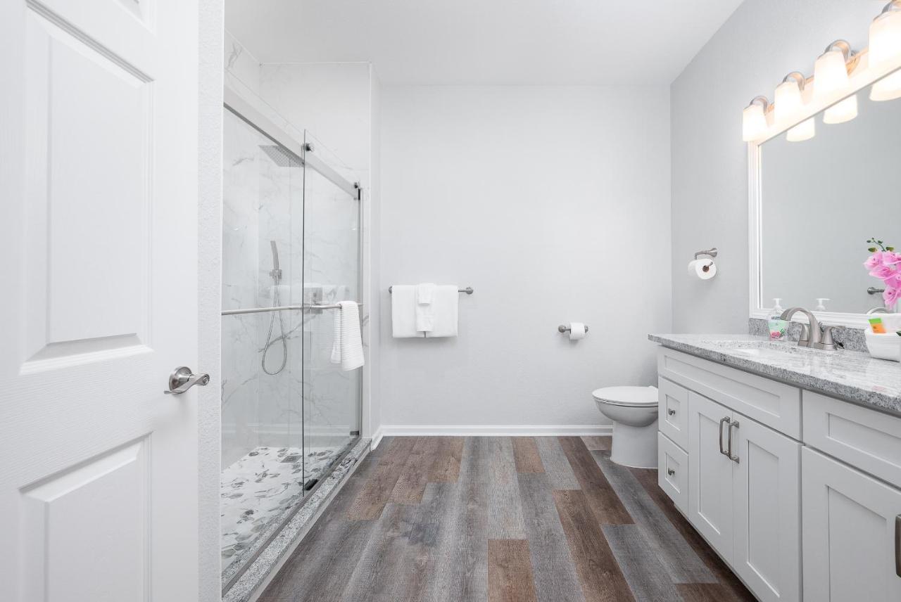 Vista Cay Lakeview Chic Next To Pool Near Theme Parks Walk To The Convention Center Orlando