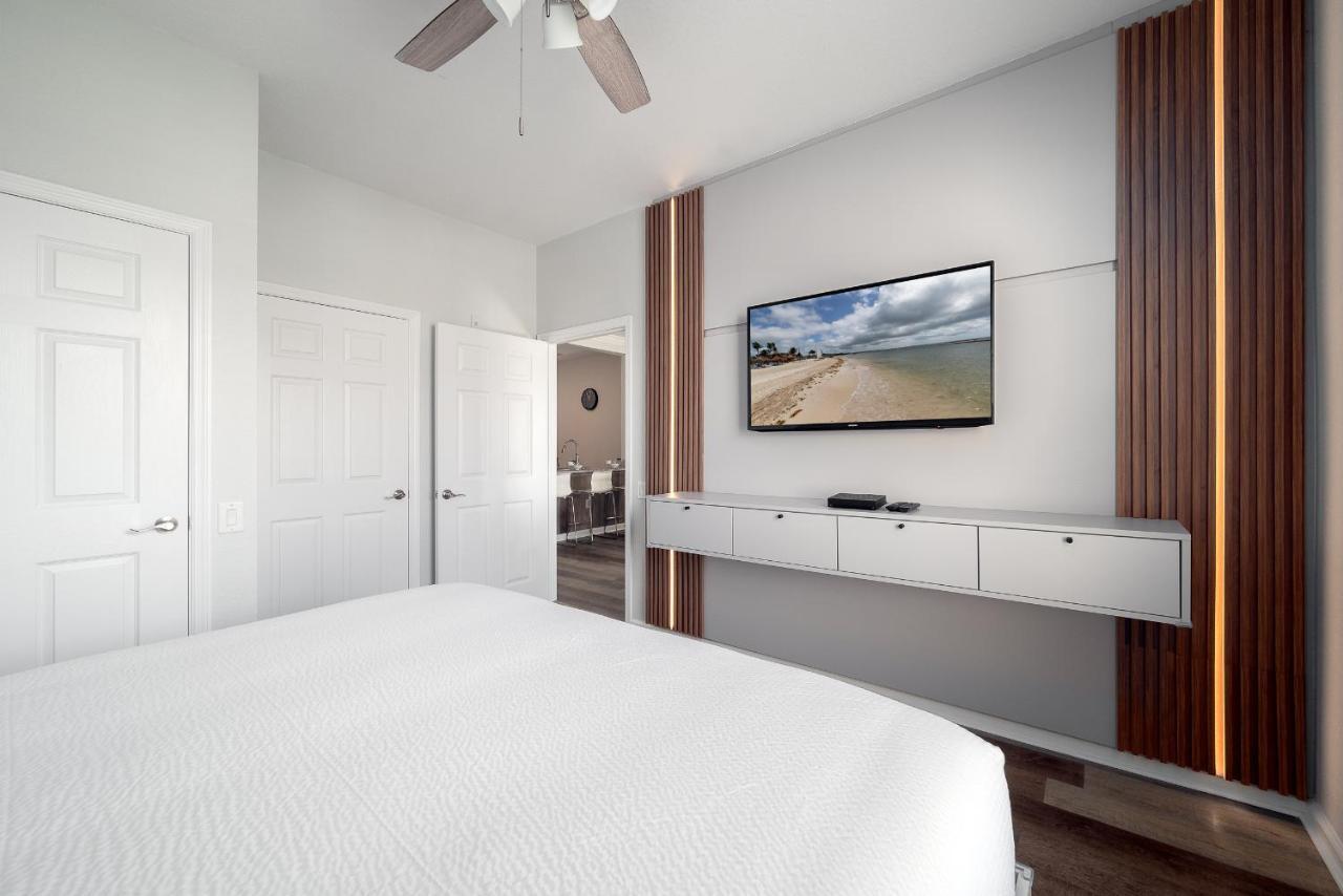 Vista Cay Lakeview Chic Next To Pool Near Theme Parks Walk To The Convention Center * Orlando