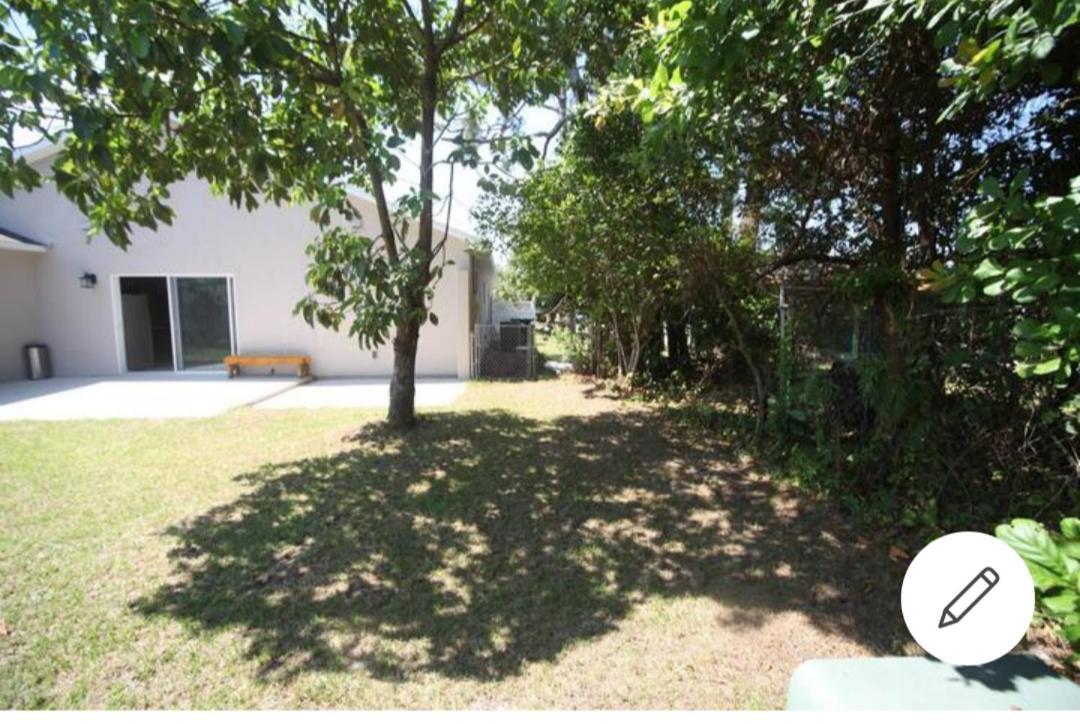 Homestay In Residential *