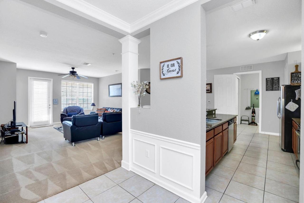 Vista Cay 3 Bed 2 Bt 202 *