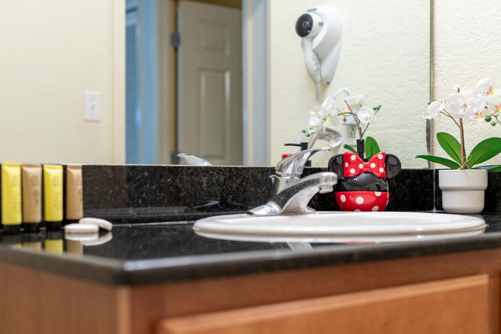 Elegant Retreat Near Disney Orlando