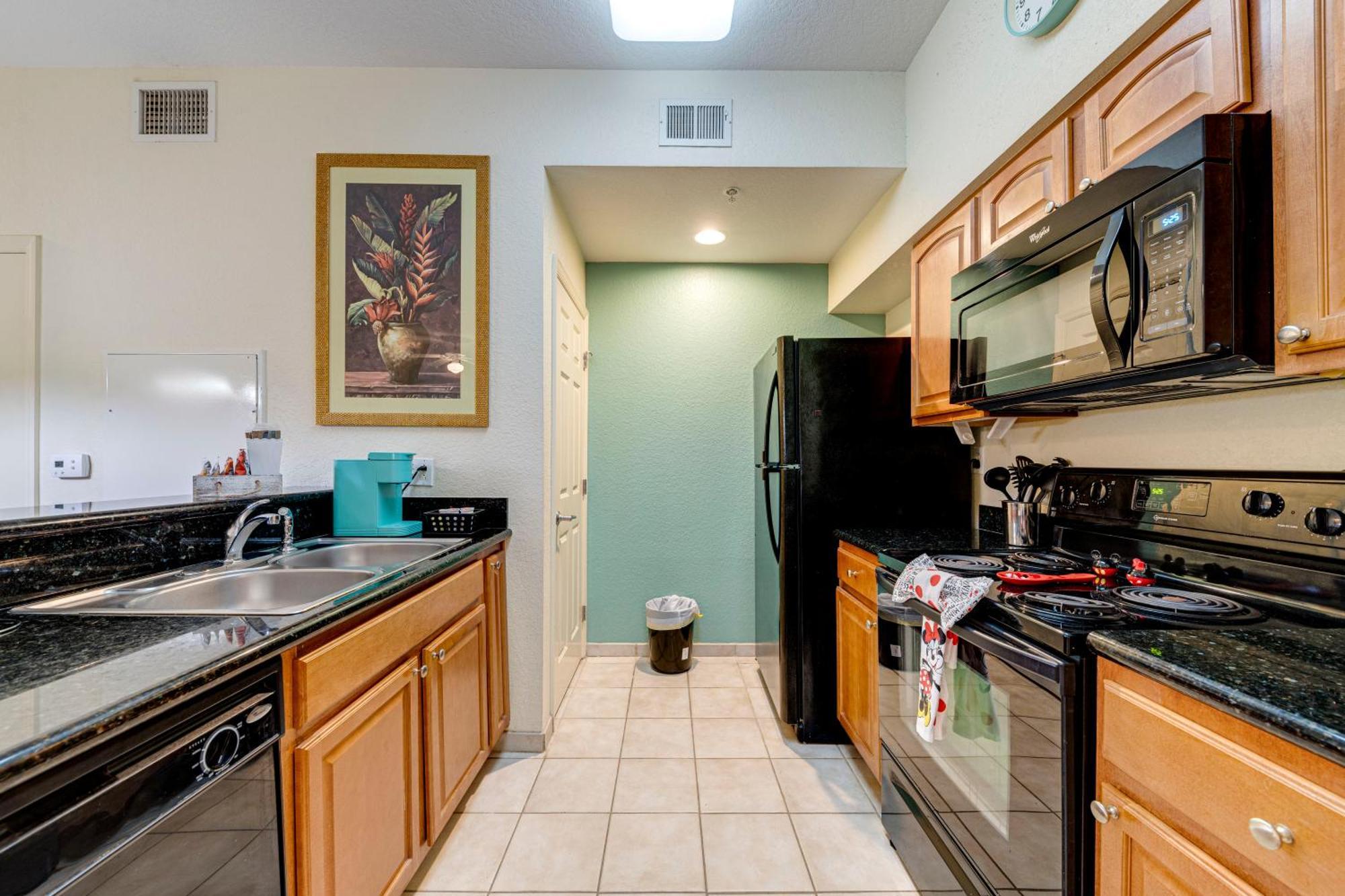 Elegant Retreat Near Disney Apartment