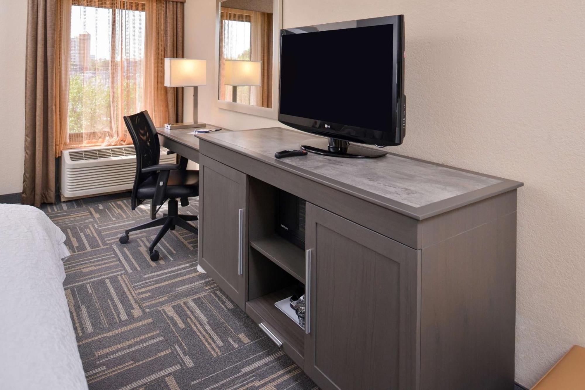Hampton Closest To Universal Hotel