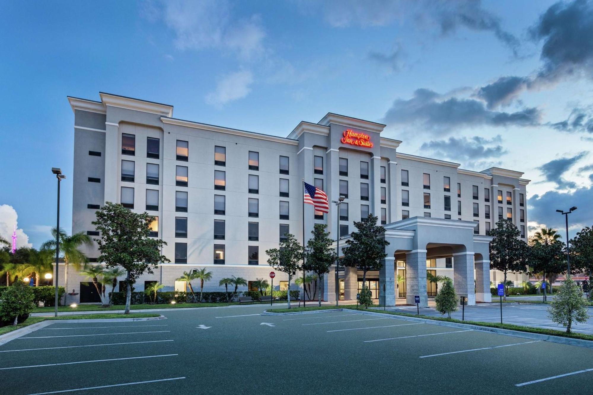 Hotel Hampton & International Drive North 3*