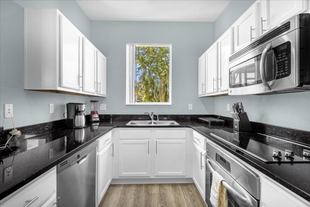 Holiday home 3 Bedrooms - 3 Bathrooms - Regal Oaks 5714 Dd *