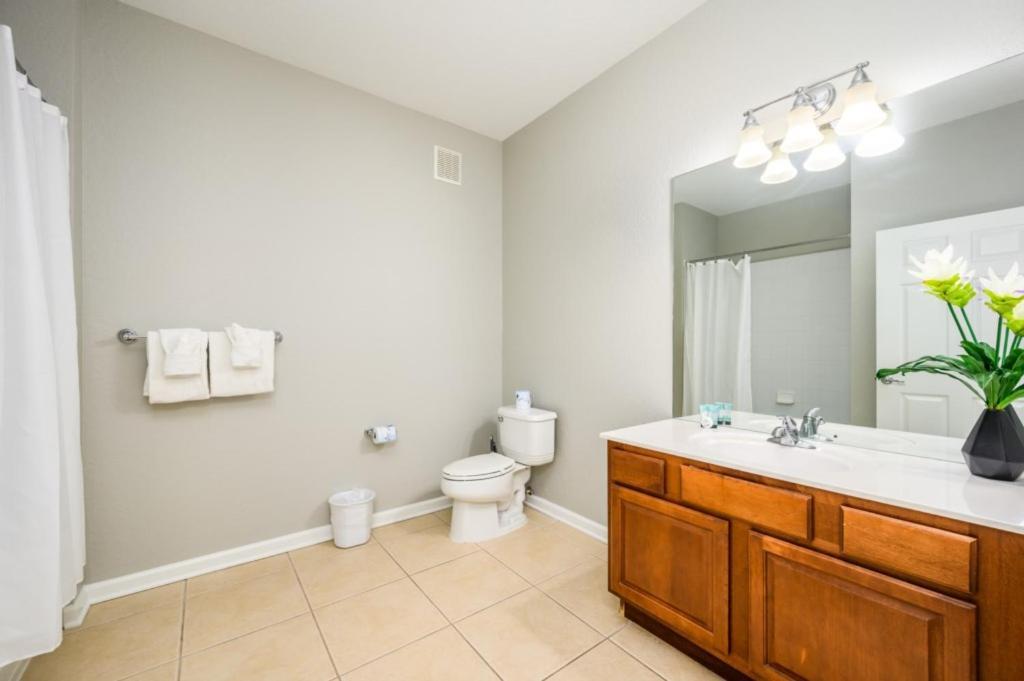 Vista Cay Deluxe Condo, Near The Parks! - 3002 Apartment *