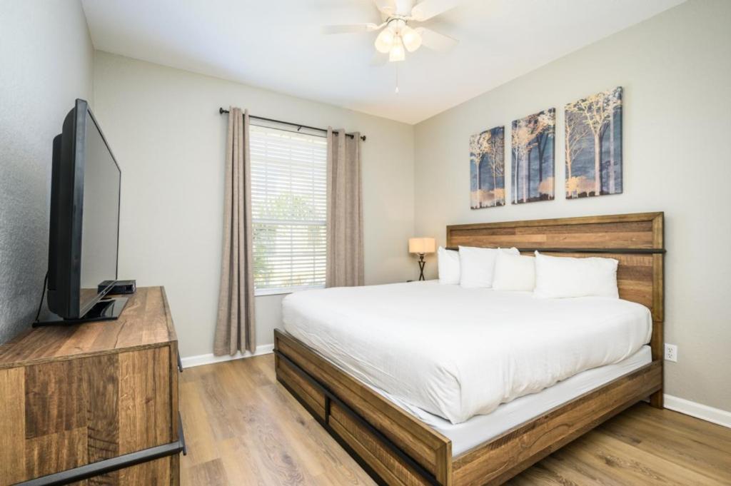 Vista Cay Deluxe Condo, Near The Parks! - 3002 Orlando