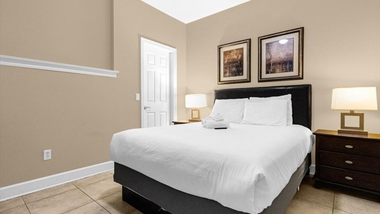 Luxury Townhome - 5 Minutes To * Orlando