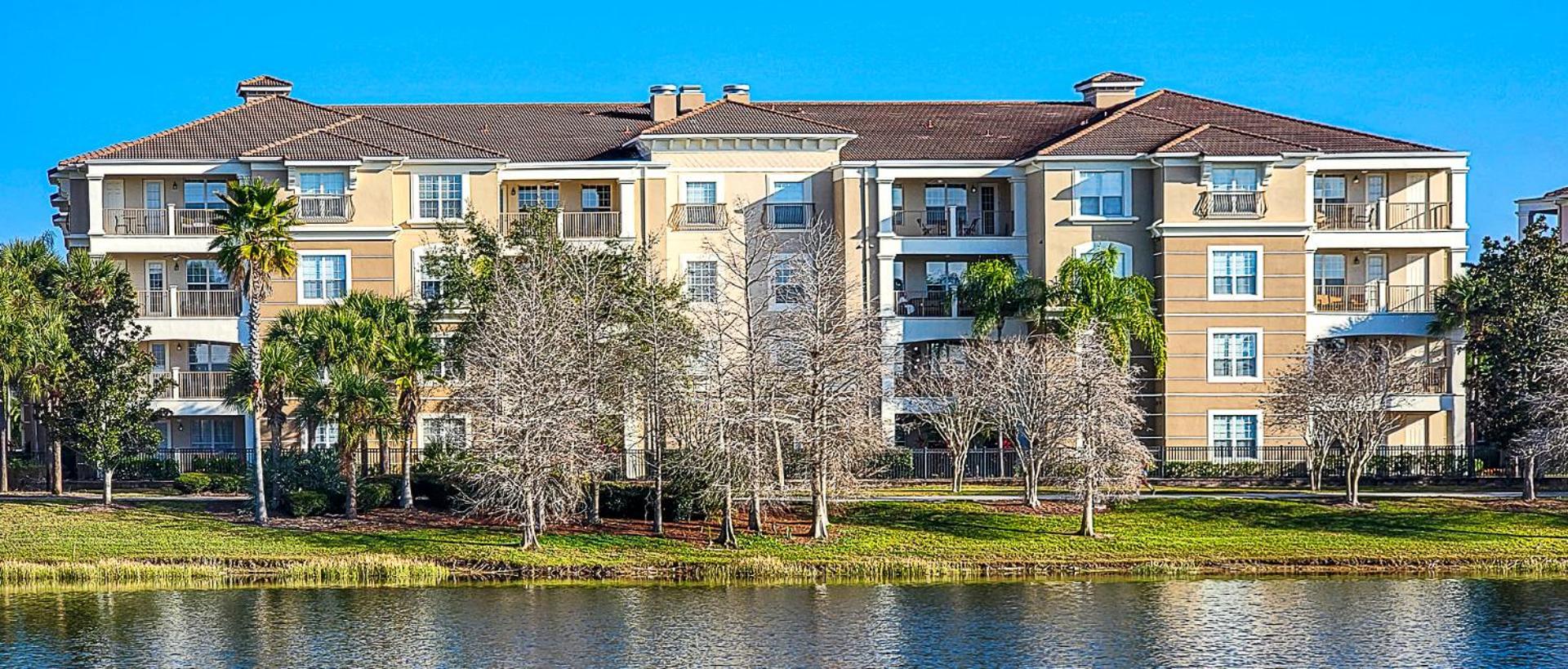 Gorgeous 3 Bed Lakeview, Vista Cay - 1010 * Orlando