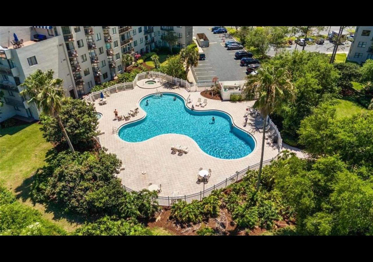 Gorgeous Spot Universal Apartment