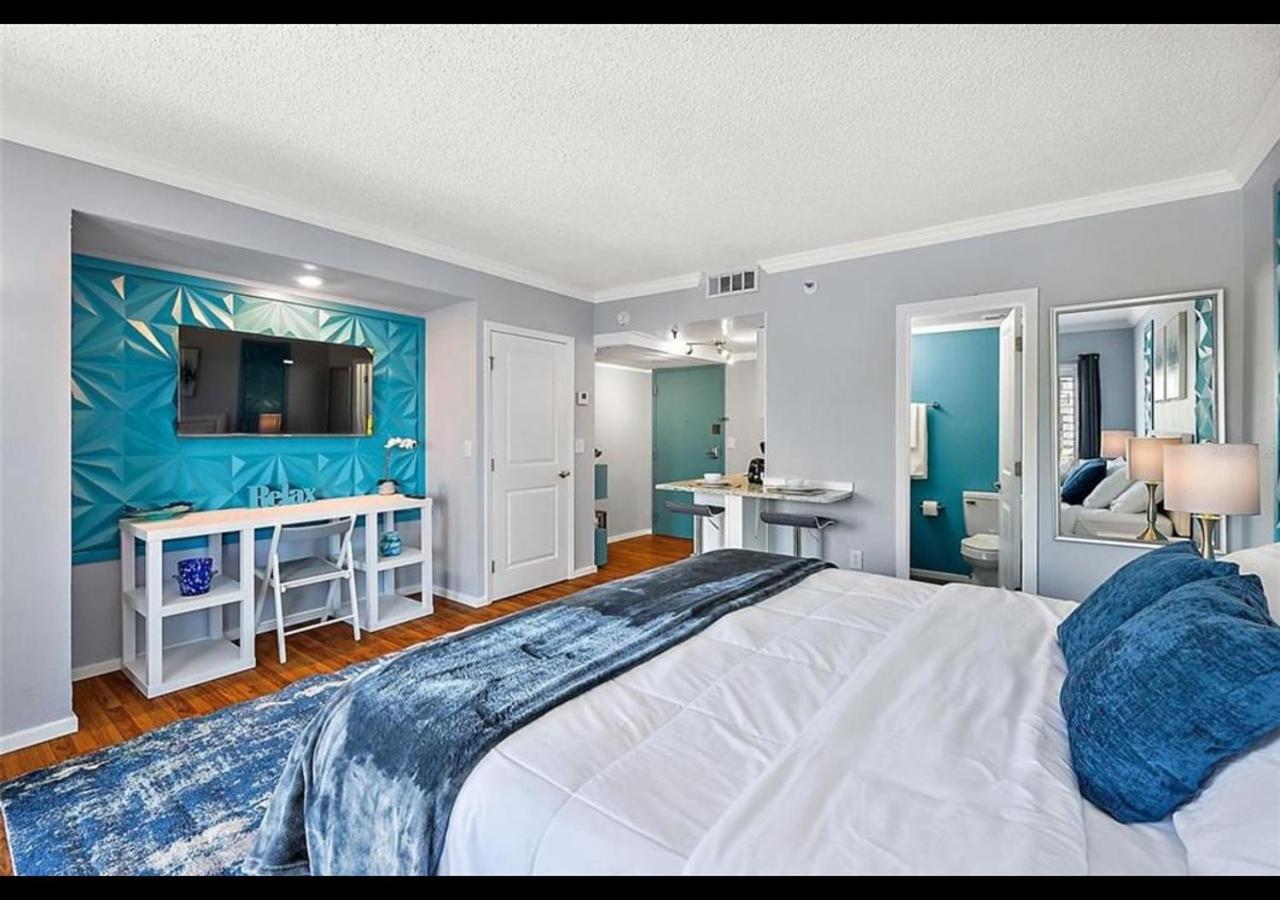 Gorgeous Spot Universal Apartment