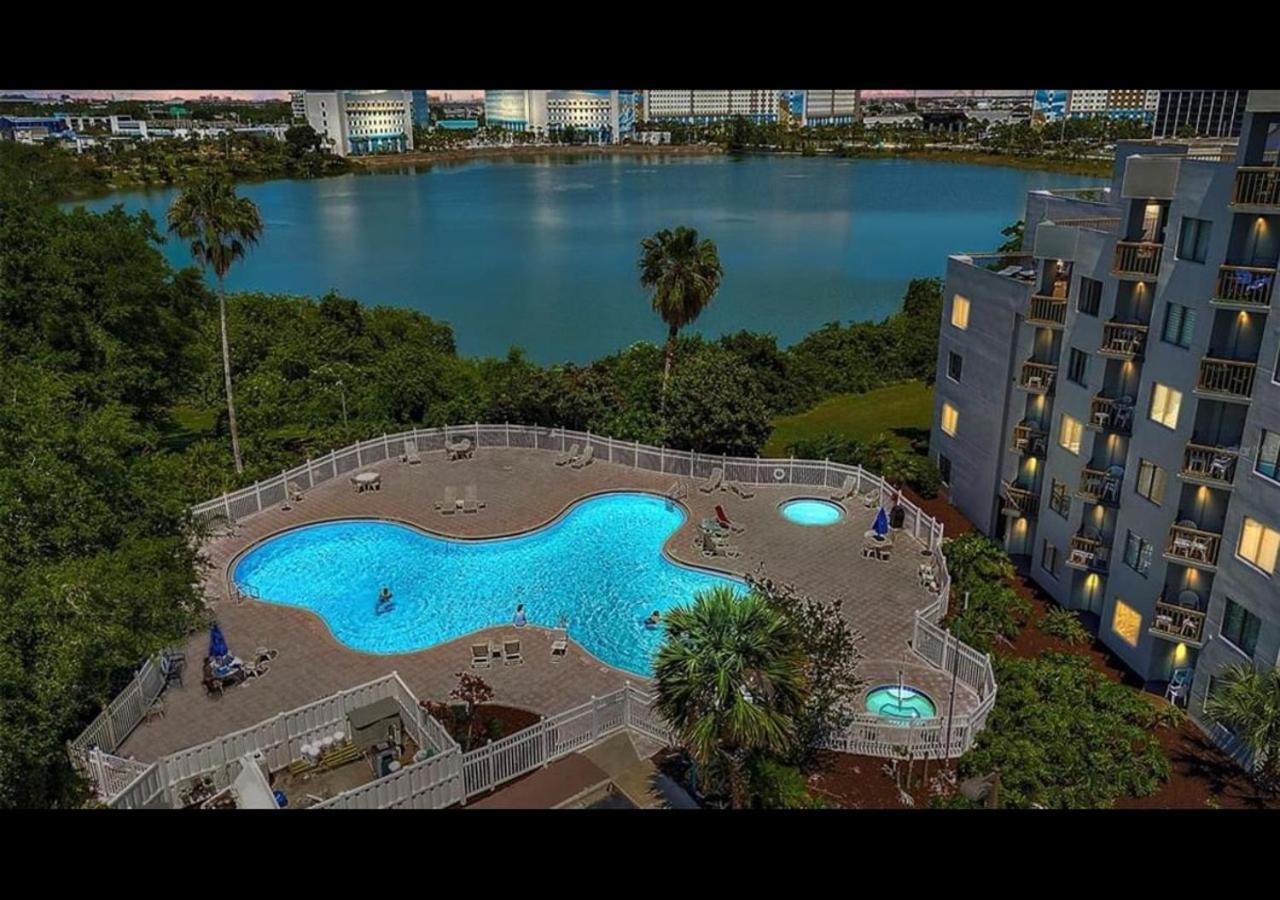 Gorgeous Spot Universal Apartment *
