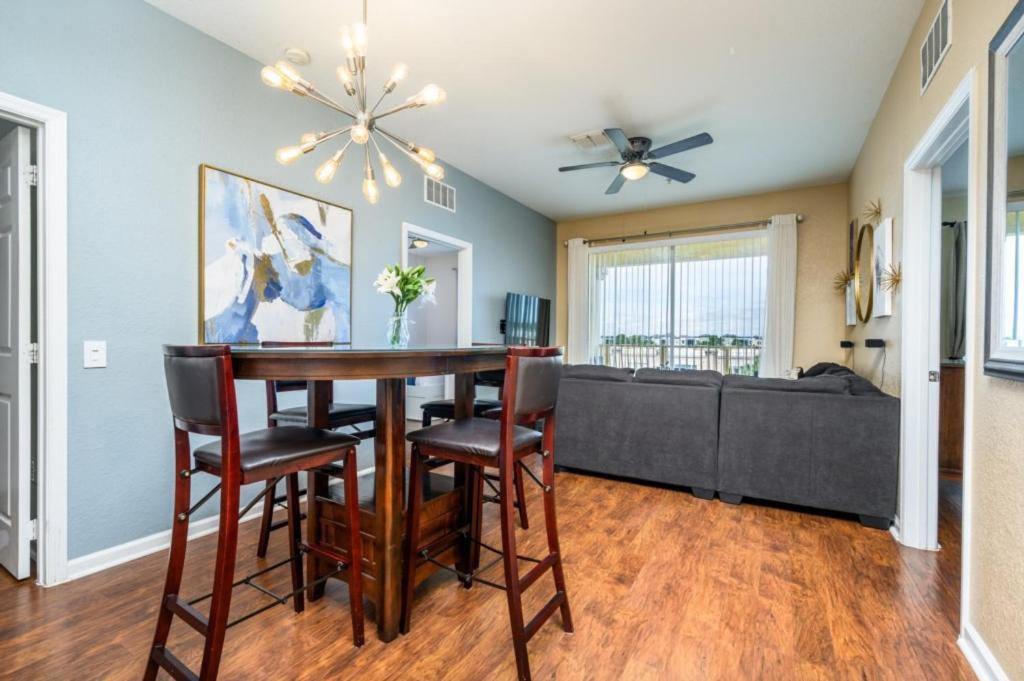 Apartment Beautiful Modern Condo, Near The Parks! 3021