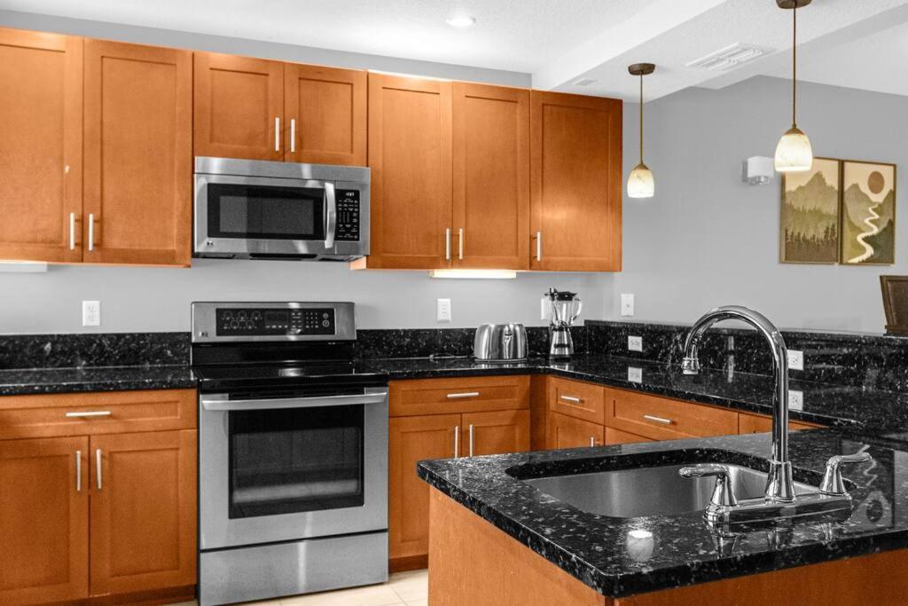Charming 4br Family Townhouse Inside Area Holiday home