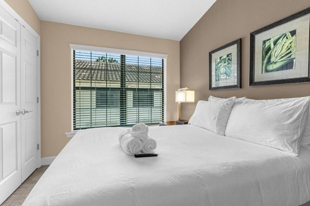 Charming 4br Family Townhouse Inside Area Holiday home
