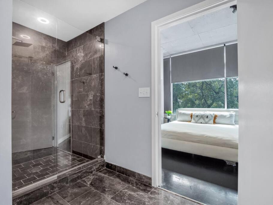 Lovely 2bdrm 2bath Thorton Park With Secure Parking * Orlando