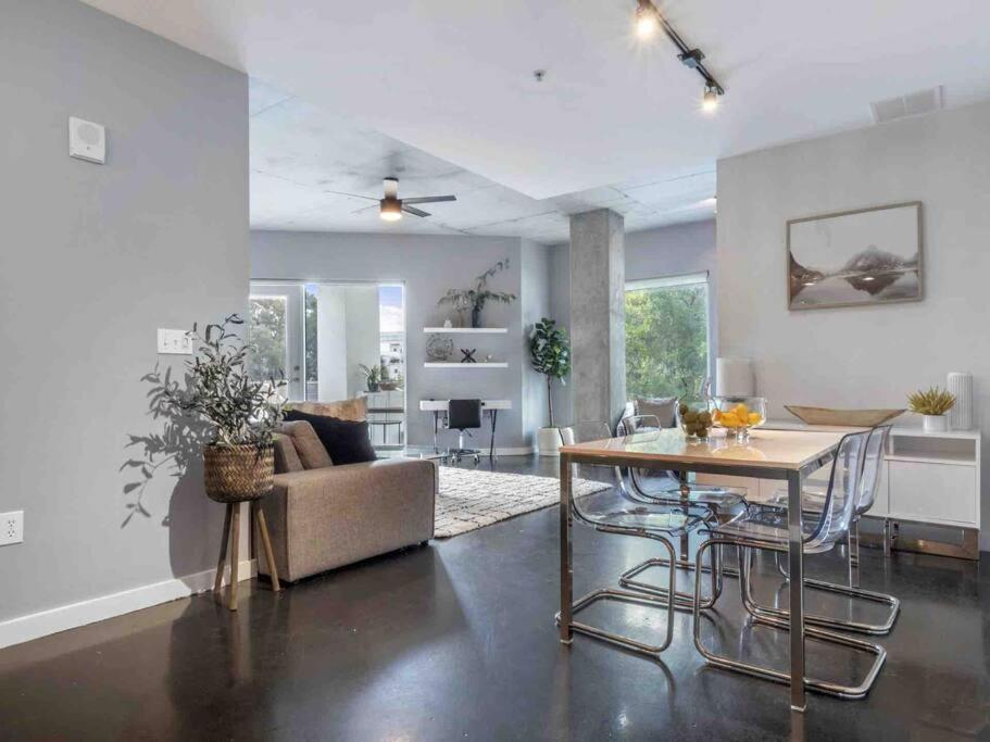 Apartment Lovely 2bdrm 2bath Thorton Park With Secure Parking
