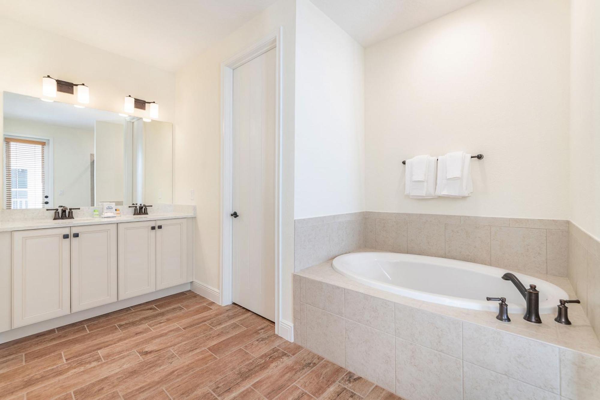 Blissful Oasis With Private Pool Near With Margaritaville Access - 8057su Holiday home *