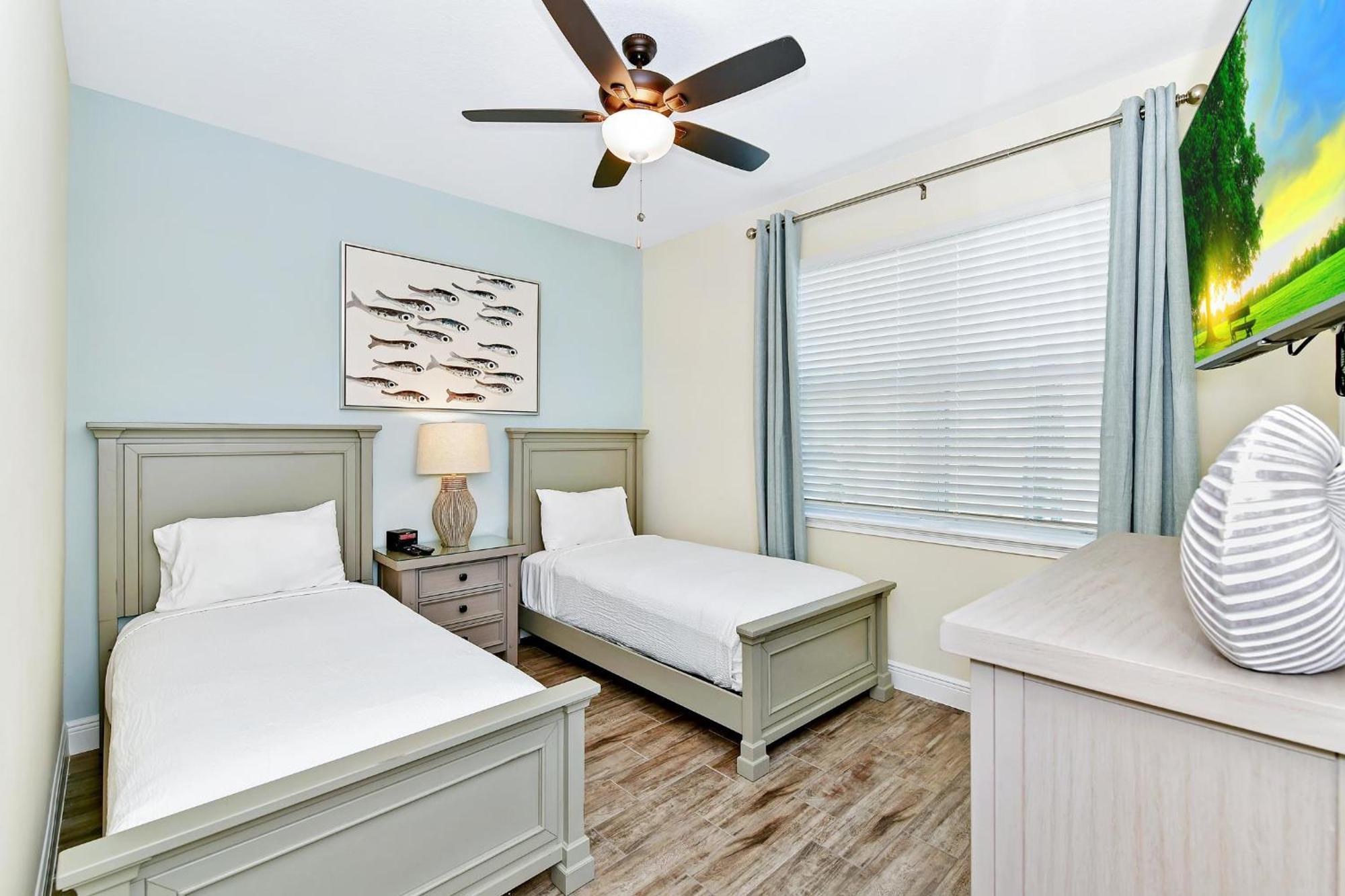 Breezy Blue Near With Margaritaville Access - 2952cs *