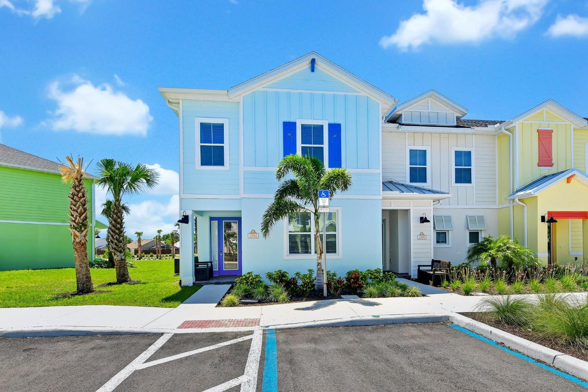 Breezy Blue Near With Margaritaville Access - 2952cs Villa