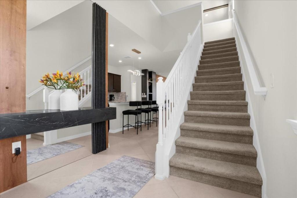7 Bedrooms- 5,5 Bathrooms- Windsor Cay1301er Holiday home *
