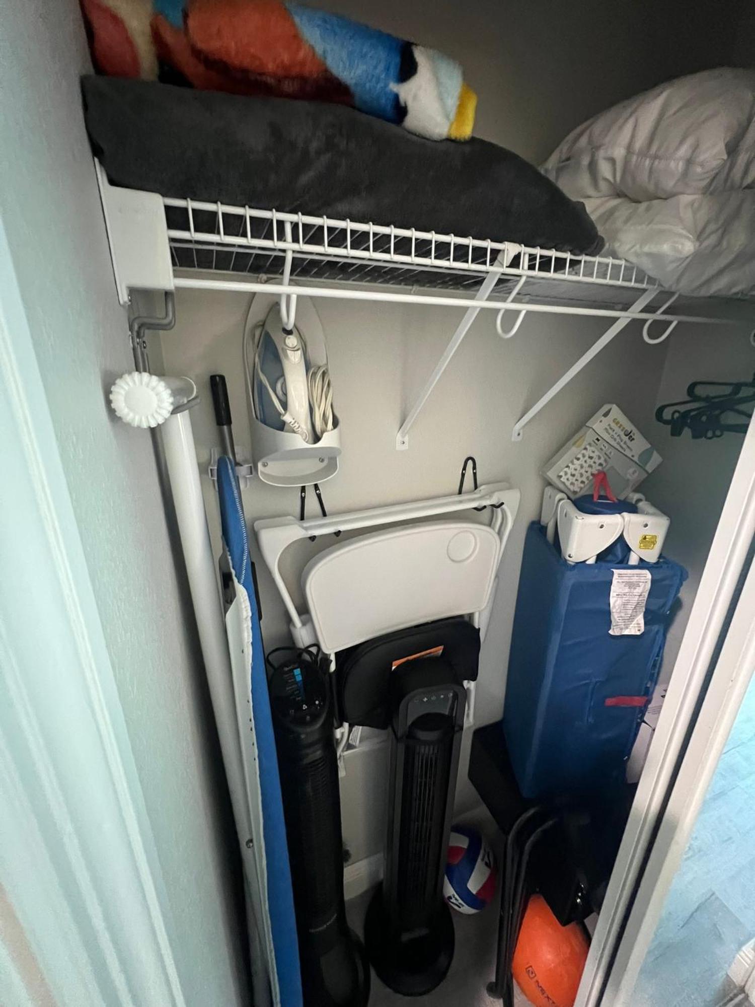 Shuttle King Bed Free Park